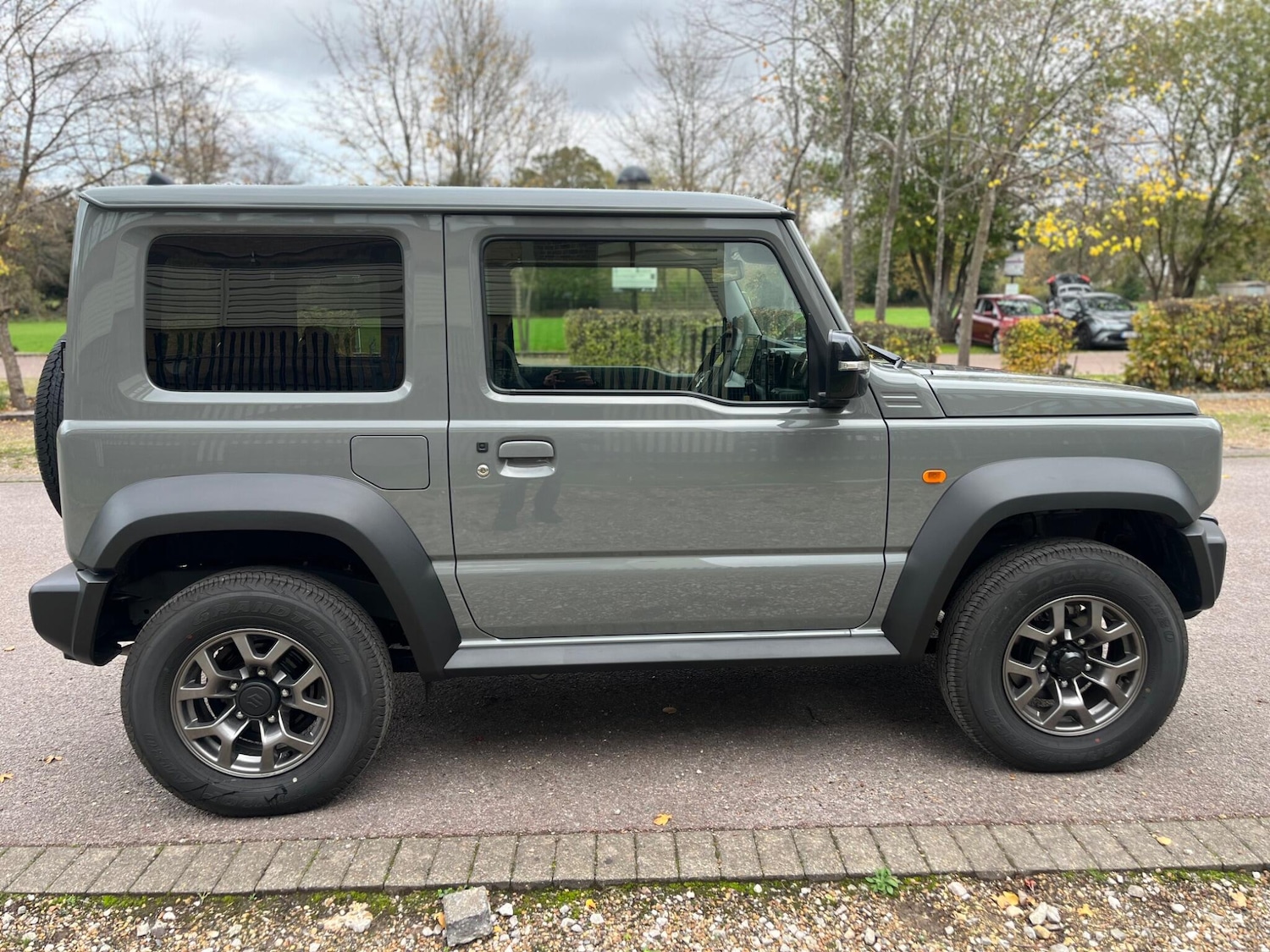 Used Suzuki Jimny for sale - 76667378: Photo 8