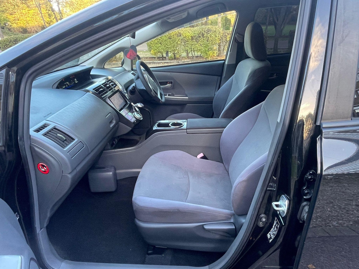 Used Toyota Prius+ for sale - 76538244: Photo 16