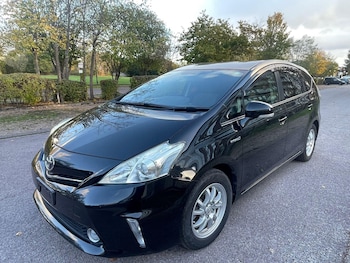Used Toyota Prius+ 2013 for sale - 76538244: Photo