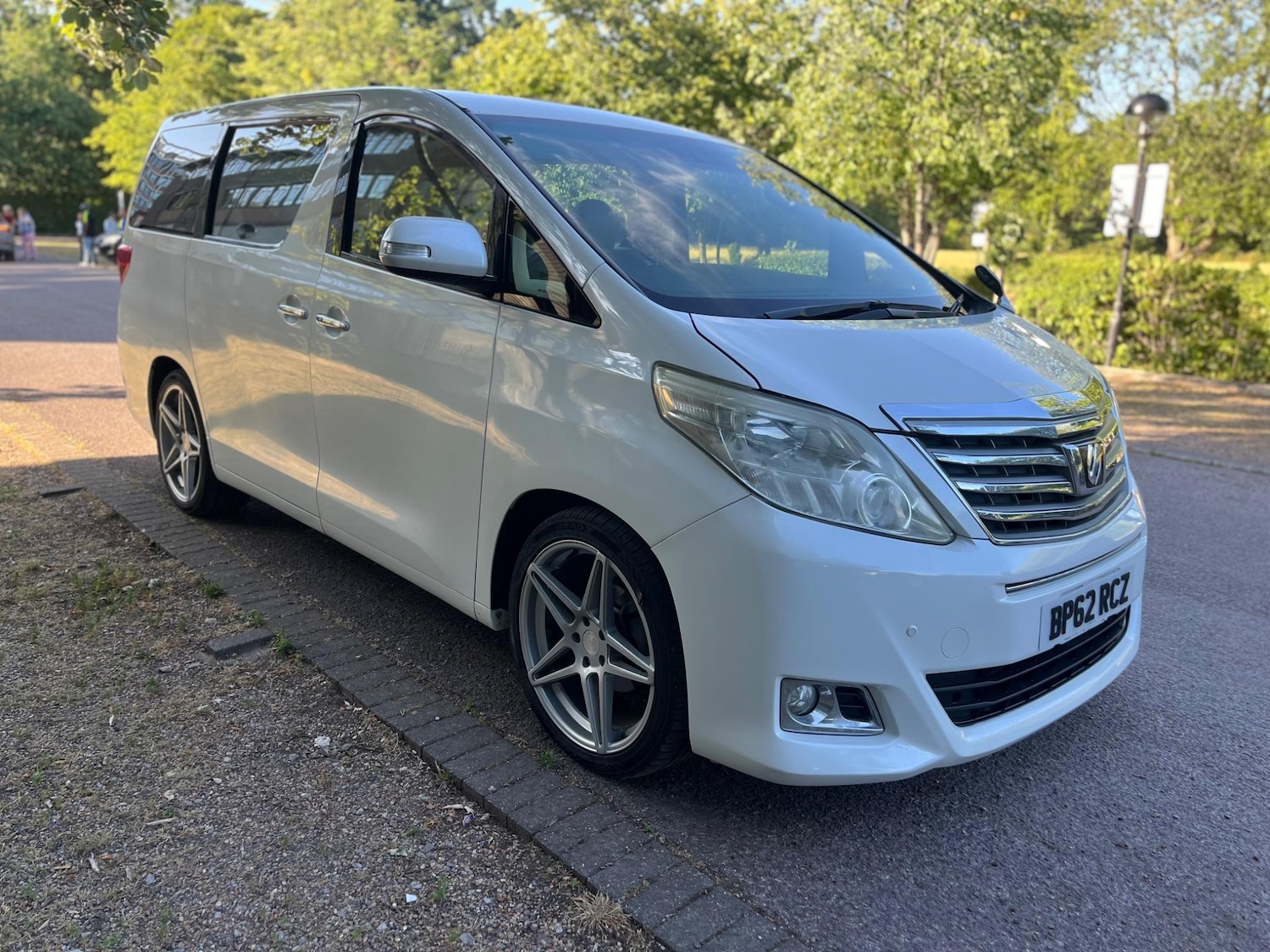 Used Toyota Alphard 2023 for sale - 76965370: Photo 13