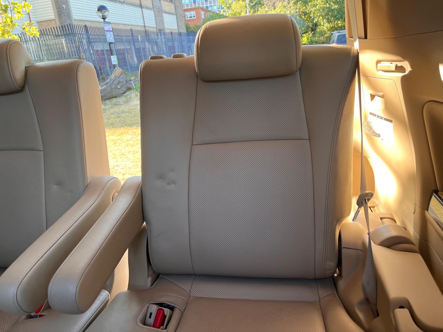 Used Toyota Alphard 2023 for sale - 76965370: Photo 37