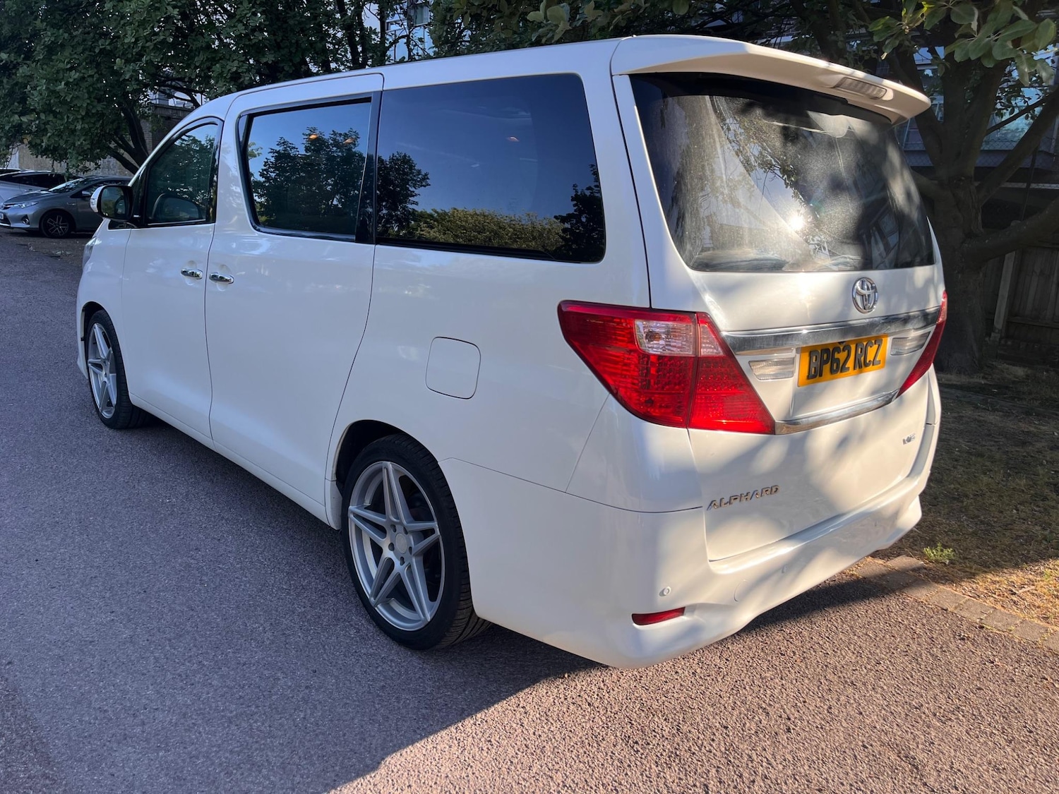 Used Toyota Alphard 2023 for sale - 76965370: Photo 41