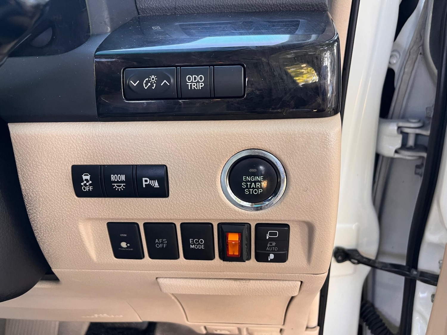 Used Toyota Alphard 2023 for sale - 76965370: Photo 46