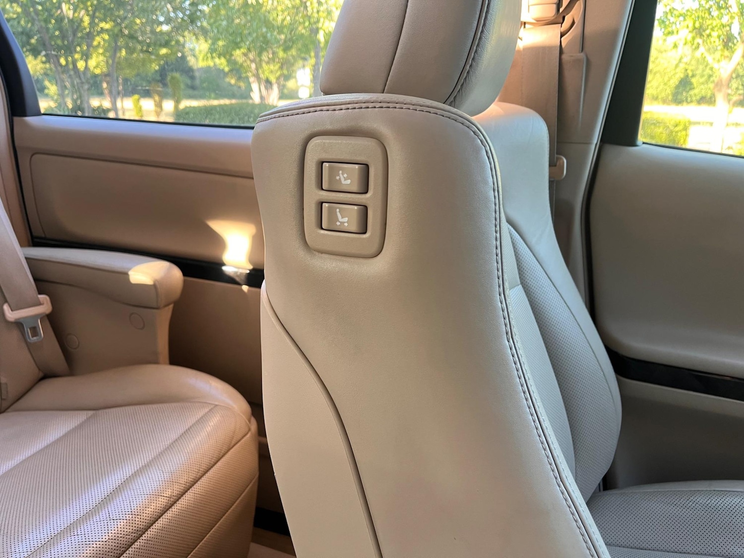 Used Toyota Alphard 2023 for sale - 76965370: Photo 49