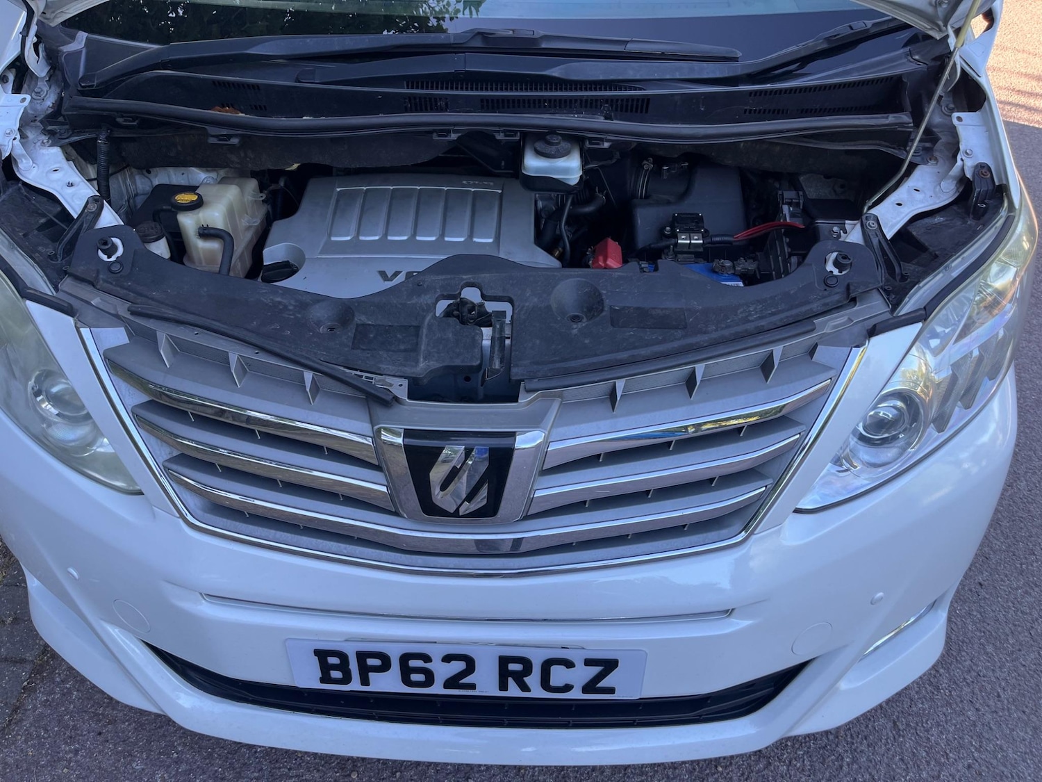 Used Toyota Alphard 2023 for sale - 76965370: Photo 54