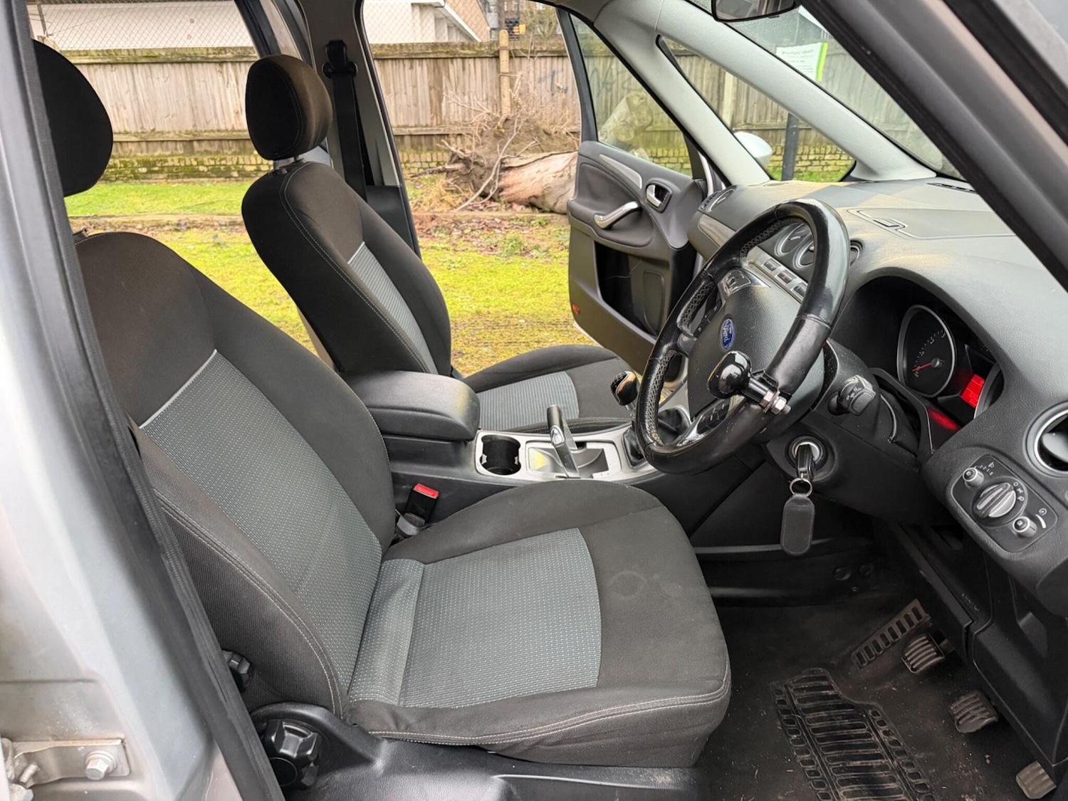 Used Ford Galaxy 2011 for sale - 77412124: Photo 23