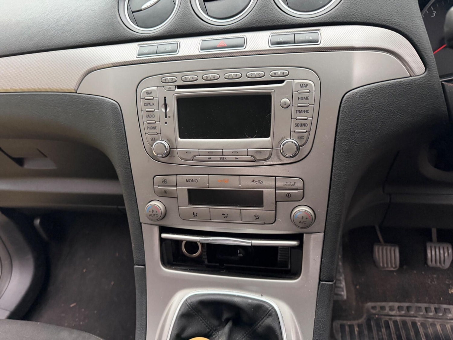 Used Ford Galaxy 2011 for sale - 77412124: Photo 26