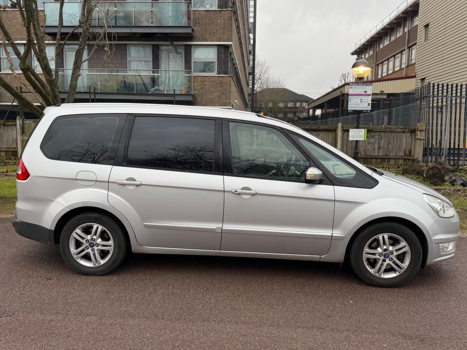 Used Ford Galaxy 2011 for sale - 77412124: Photo 3