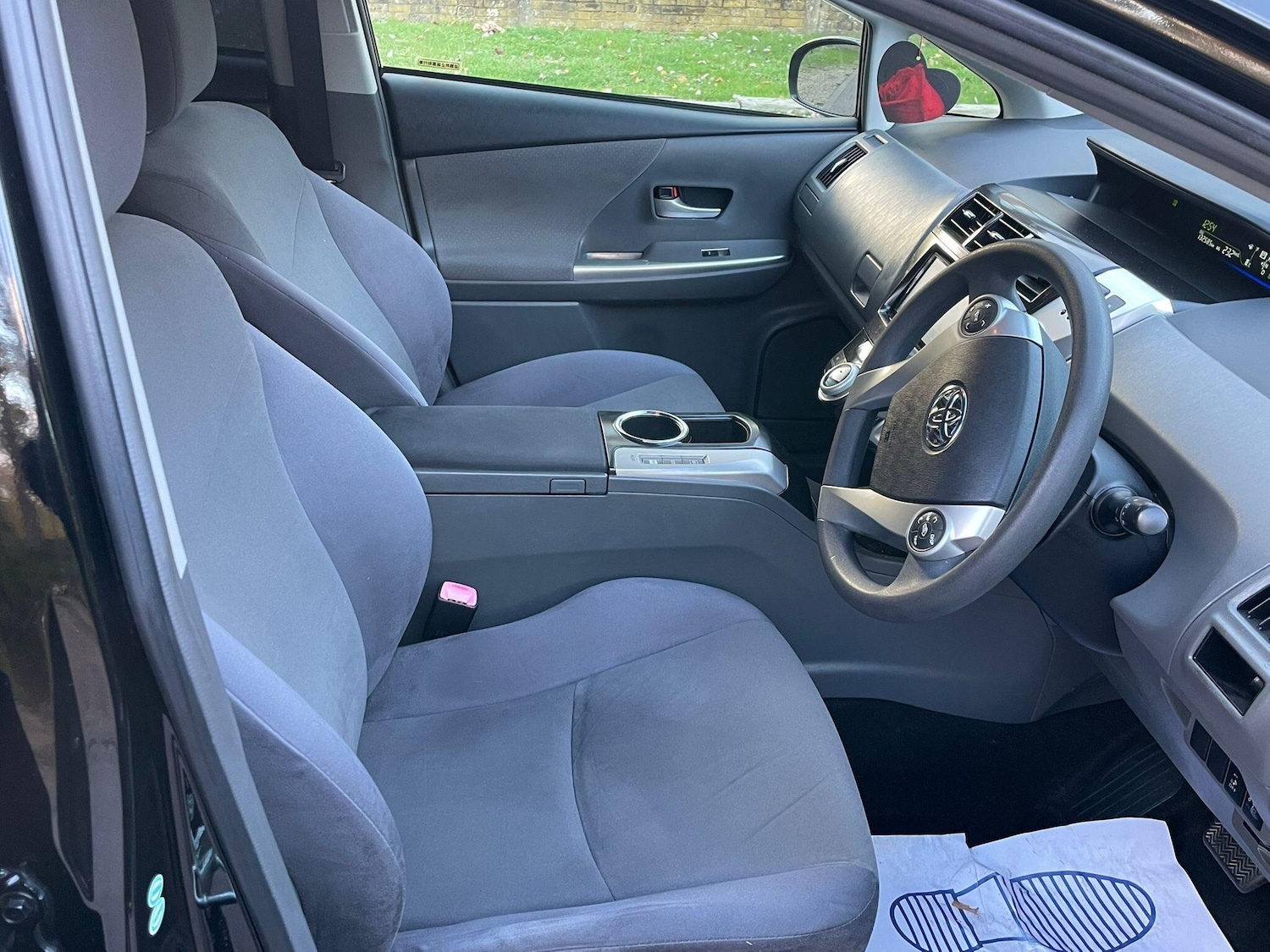 Used Toyota Prius+ for sale - 76456801: Photo 10