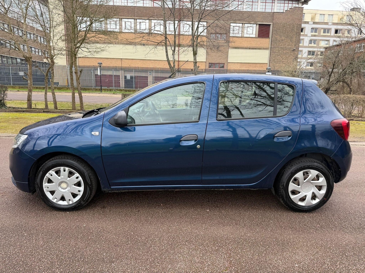 Used Dacia Sandero for sale - 77696271: Photo 6