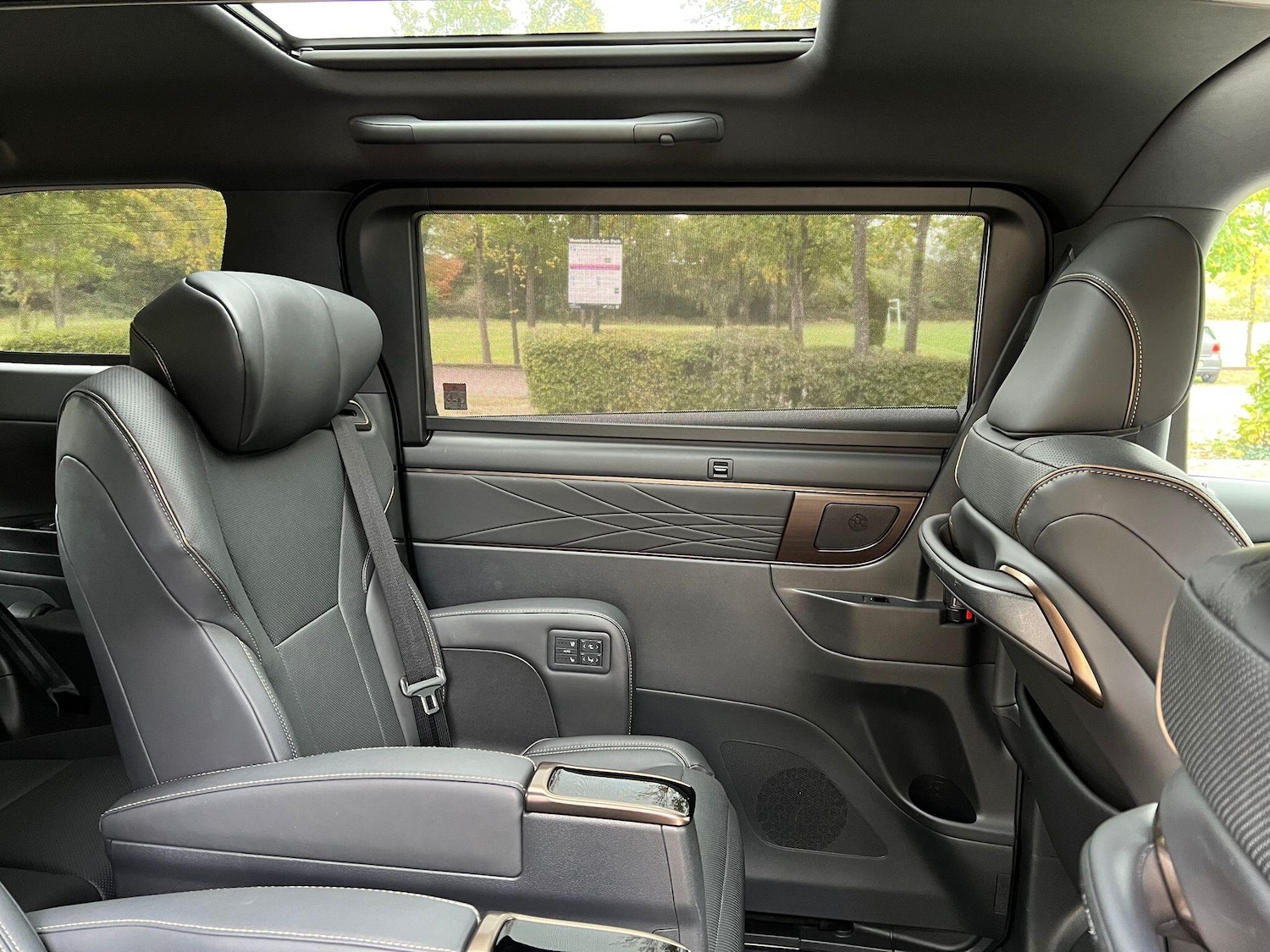 Used Toyota Alphard for sale - 76457485: Photo 17