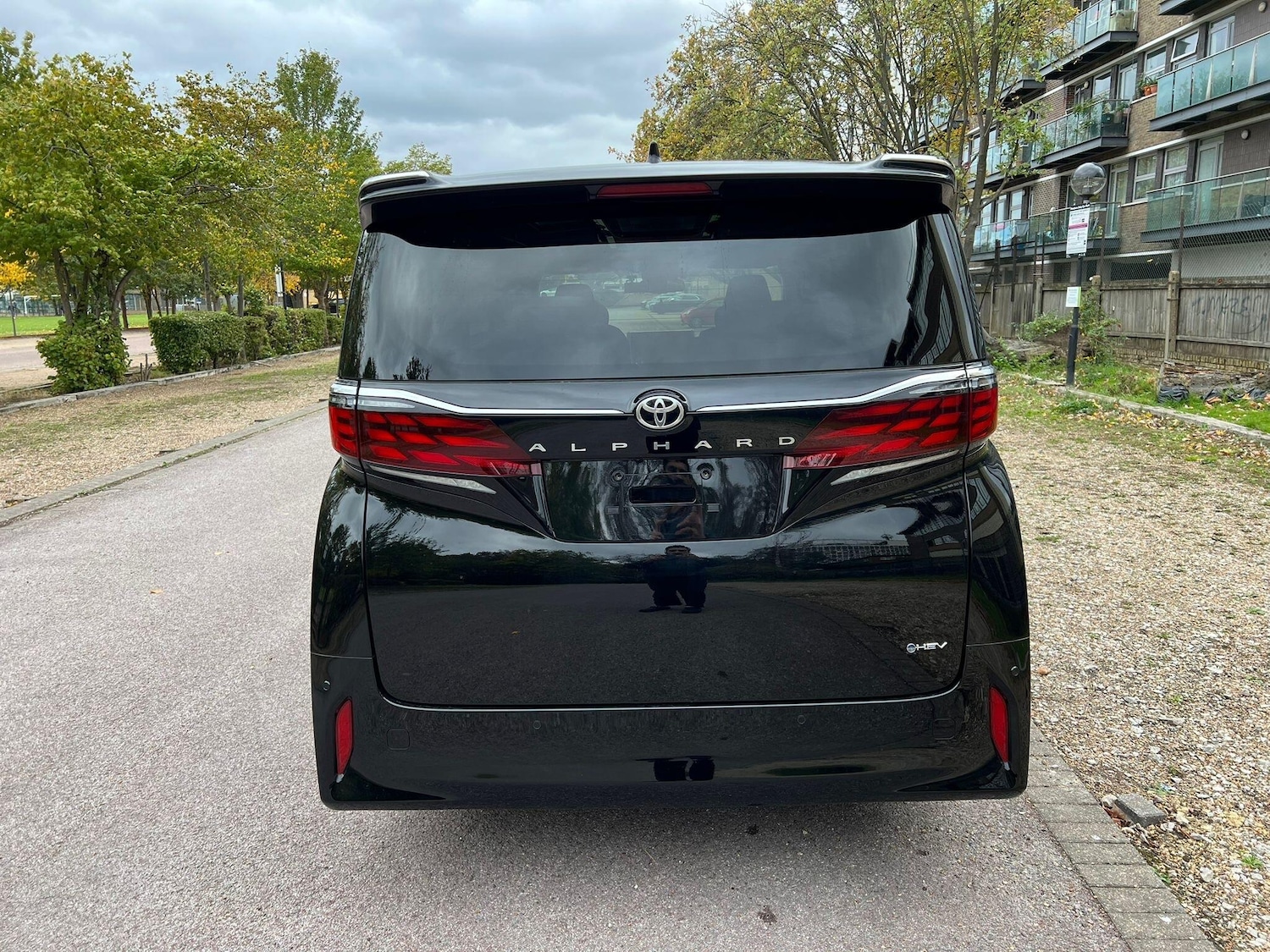 Used Toyota Alphard for sale - 76457485: Photo 27