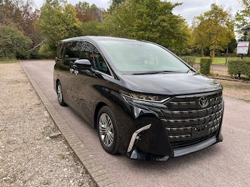 Used Toyota Alphard 2024 for sale - 76457485: Photo