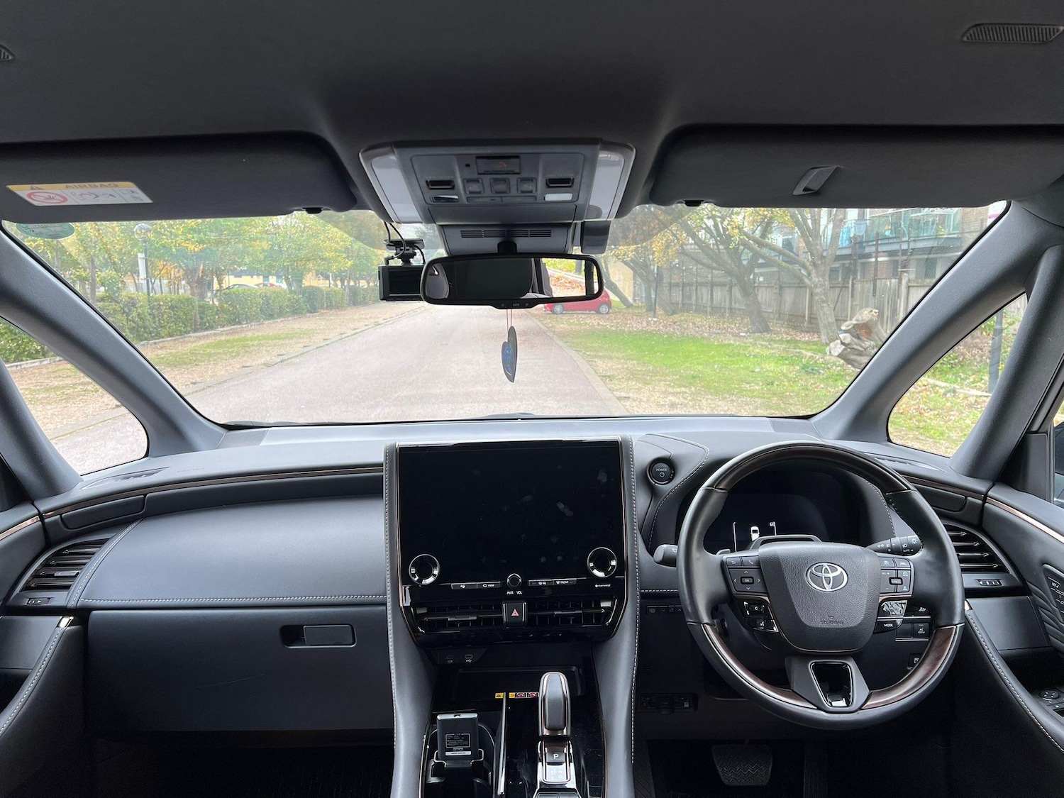 Used Toyota Alphard for sale - 76457485: Photo 47