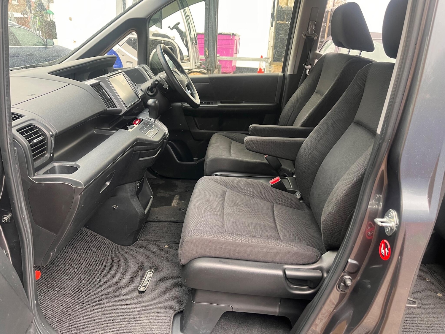 Used Honda Stepwagon for sale - 77278819: Photo 33