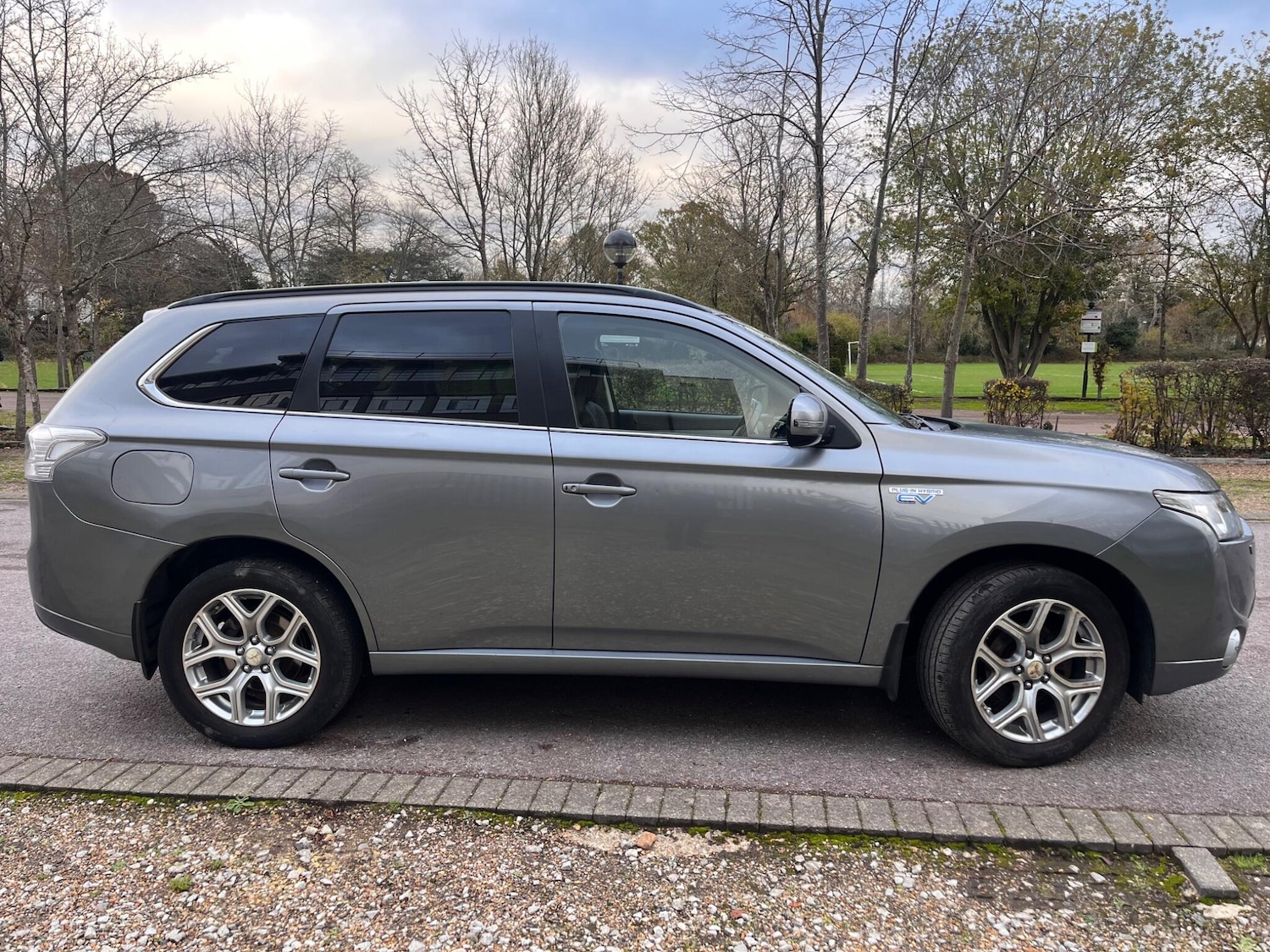 Used Mitsubishi Outlander 2015 for sale - 77084367: Photo 1