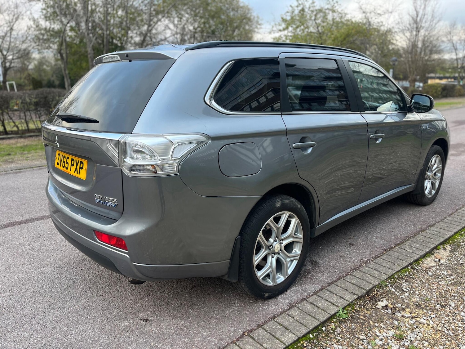 Used Mitsubishi Outlander 2015 for sale - 77084367: Photo 14