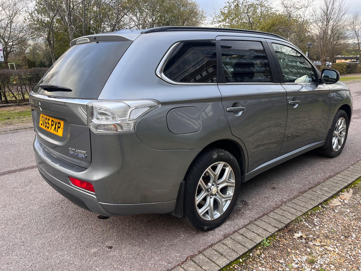 Used Mitsubishi Outlander 2015 for sale - 77084367: Photo 15