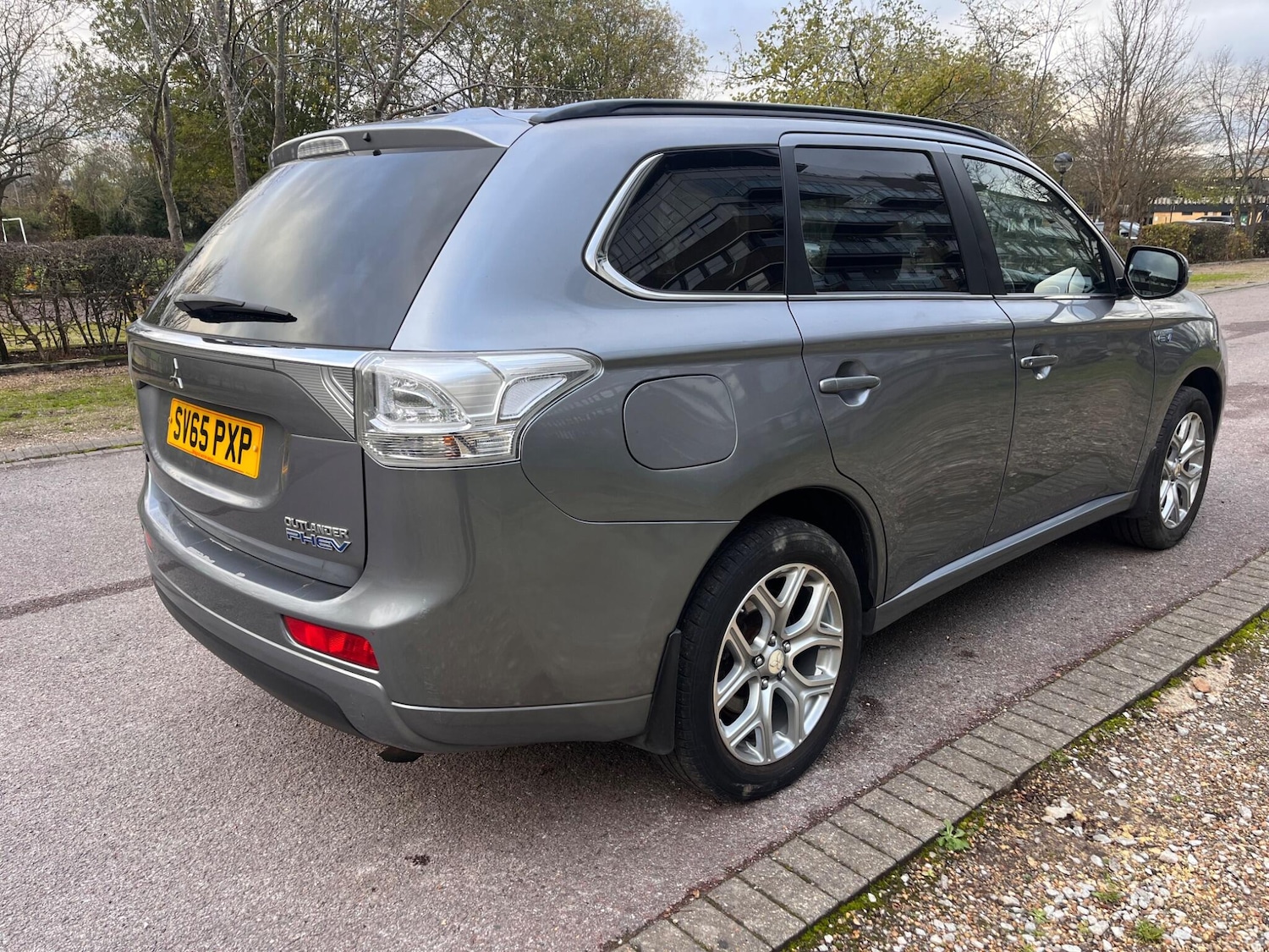 Used Mitsubishi Outlander 2015 for sale - 77084367: Photo 16