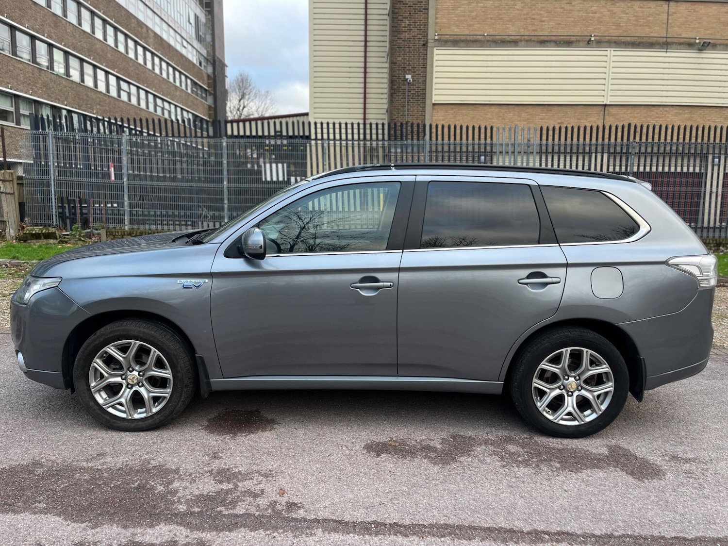 Used Mitsubishi Outlander 2015 for sale - 77084367: Photo 22