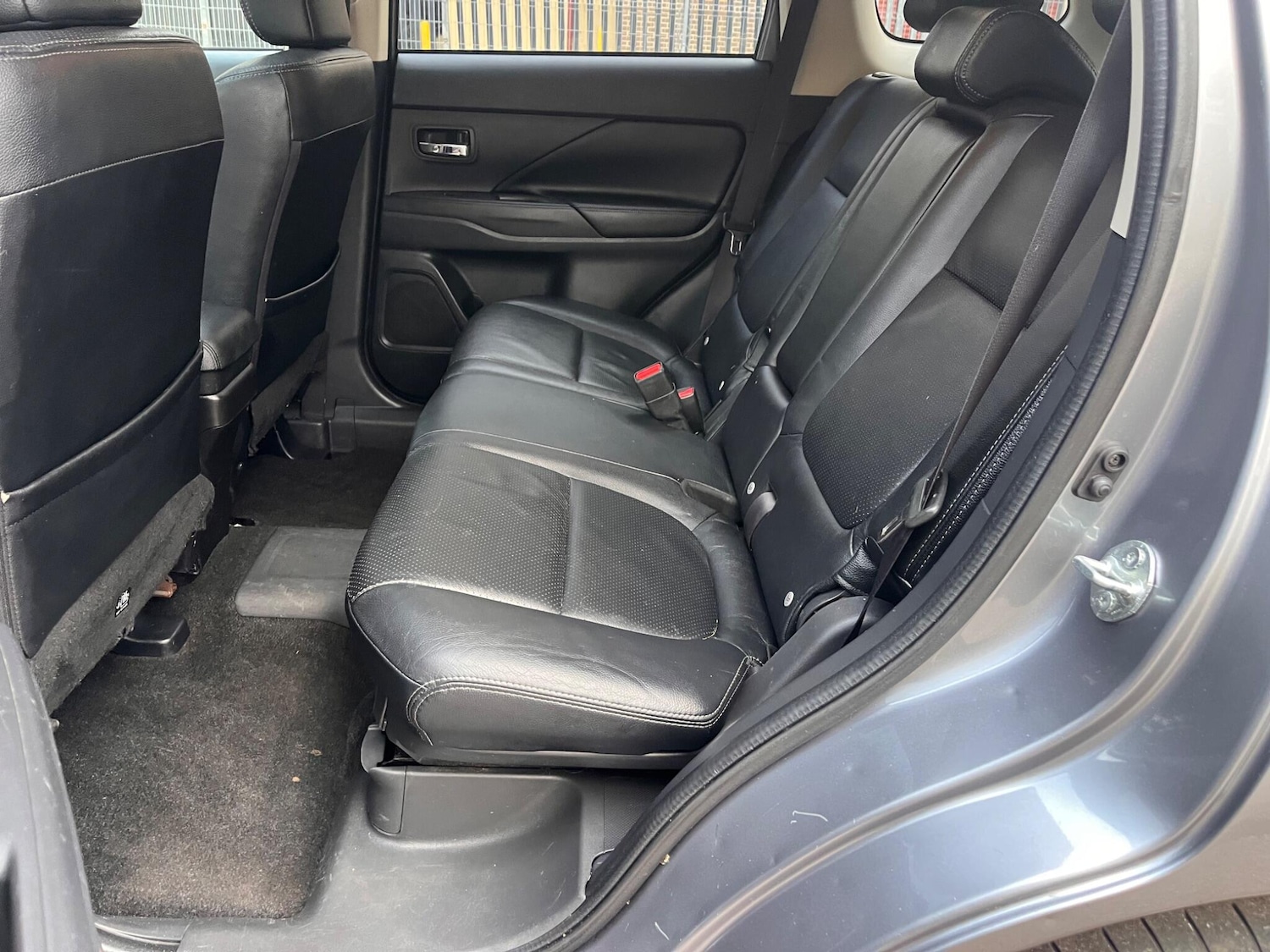 Used Mitsubishi Outlander 2015 for sale - 77084367: Photo 27