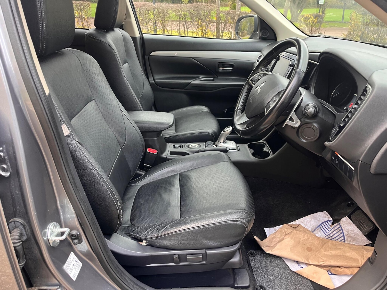 Used Mitsubishi Outlander 2015 for sale - 77084367: Photo 37