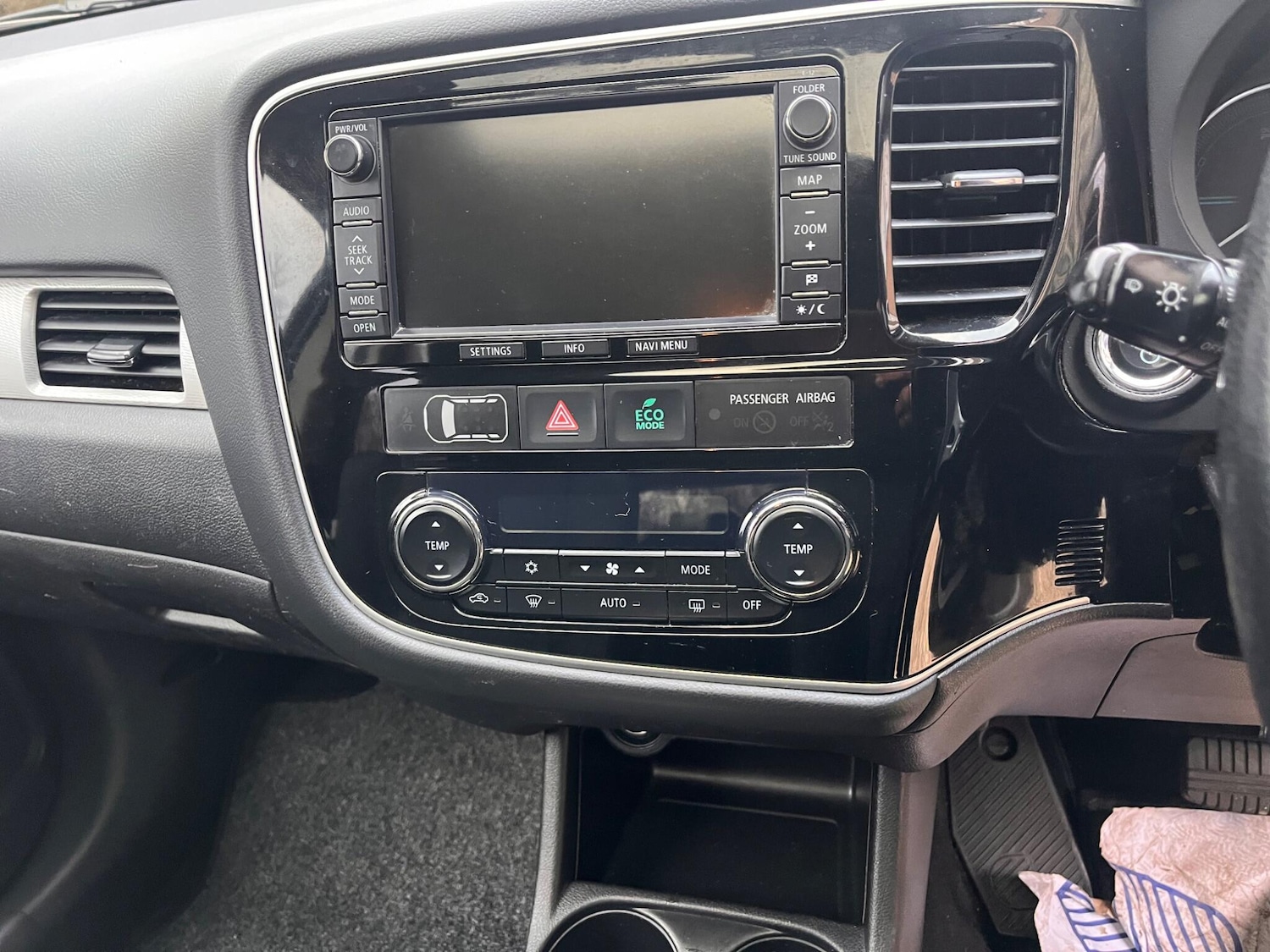 Used Mitsubishi Outlander 2015 for sale - 77084367: Photo 43