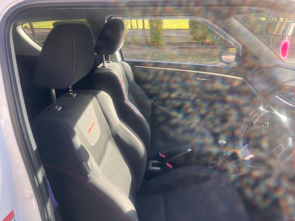 Used Suzuki Swift 2015 for sale - 76189377: Photo 10