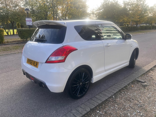 Used Suzuki Swift 2015 for sale - 76189377: Photo 12