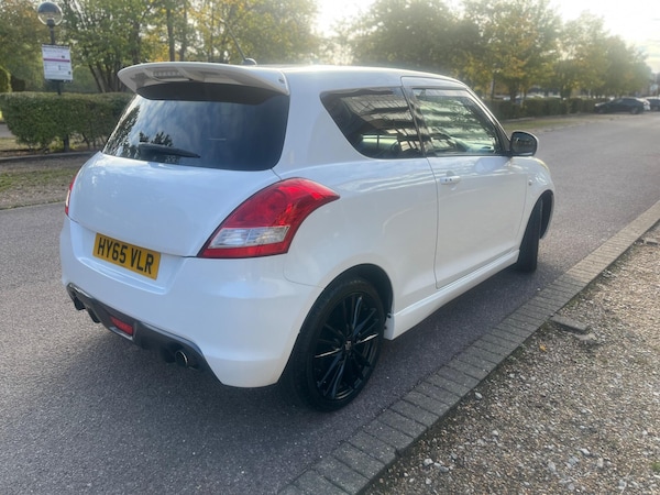 Used Suzuki Swift 2015 for sale - 76189377: Photo 13