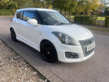 Used Suzuki Swift 2015 for sale - 76189377: Photo 2