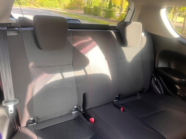 Used Suzuki Swift 2015 for sale - 76189377: Photo 32