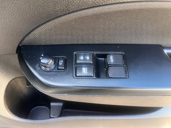 Used Suzuki Swift 2015 for sale - 76189377: Photo 38