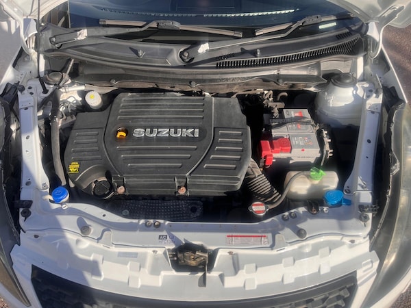 Used Suzuki Swift 2015 for sale - 76189377: Photo 49