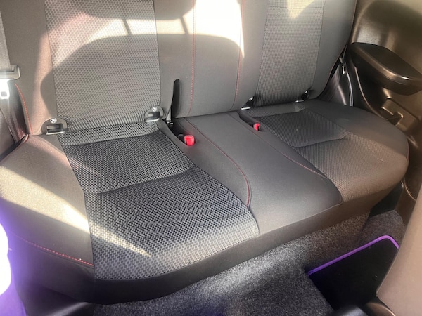 Used Suzuki Swift 2015 for sale - 76189377: Photo 7