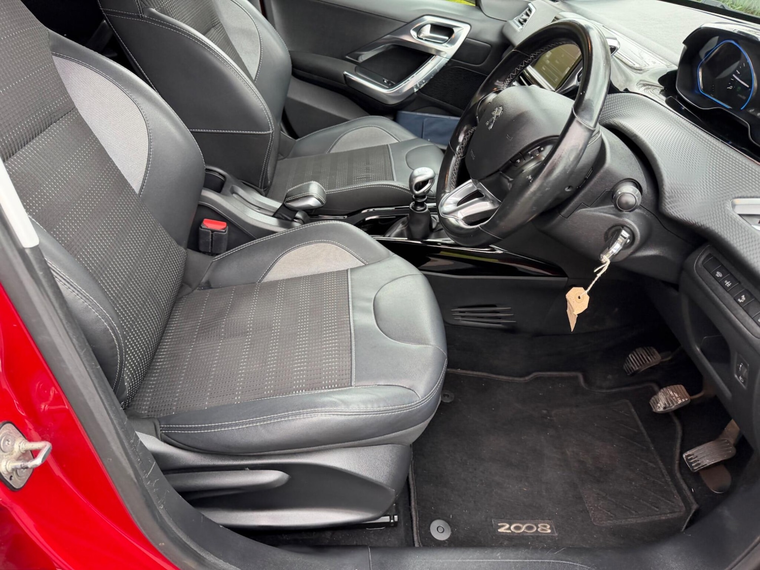 Used Peugeot 2008 2016 for sale - 78072658: Photo 31