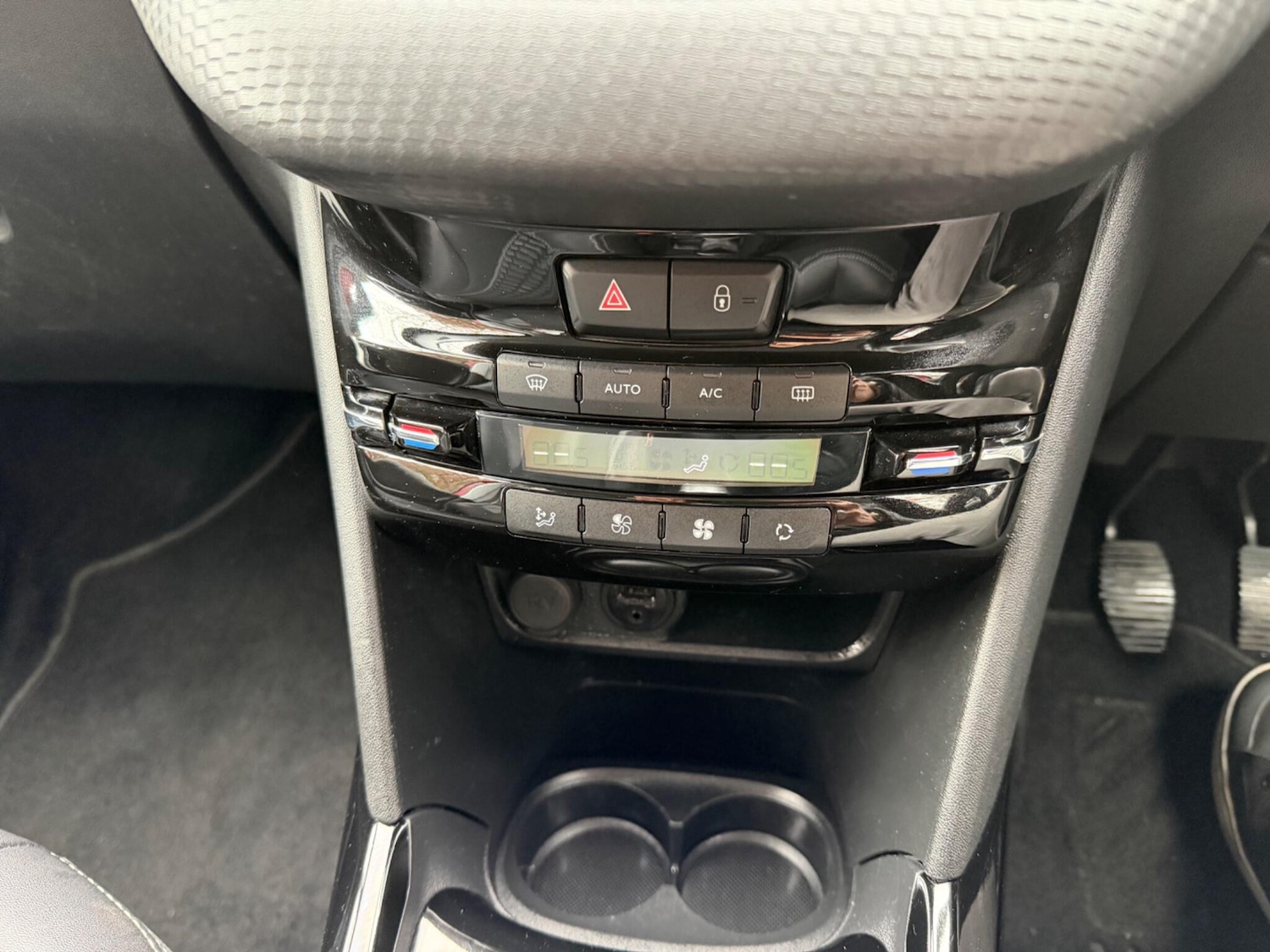 Used Peugeot 2008 2016 for sale - 78072658: Photo 36