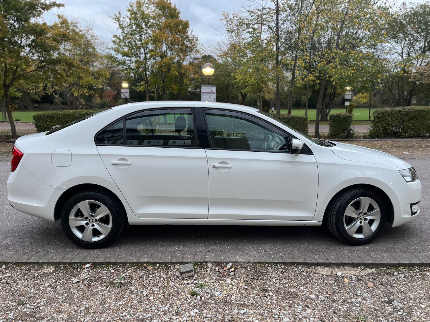 Used Skoda Rapid 2017 for sale - 76295880: Photo 8