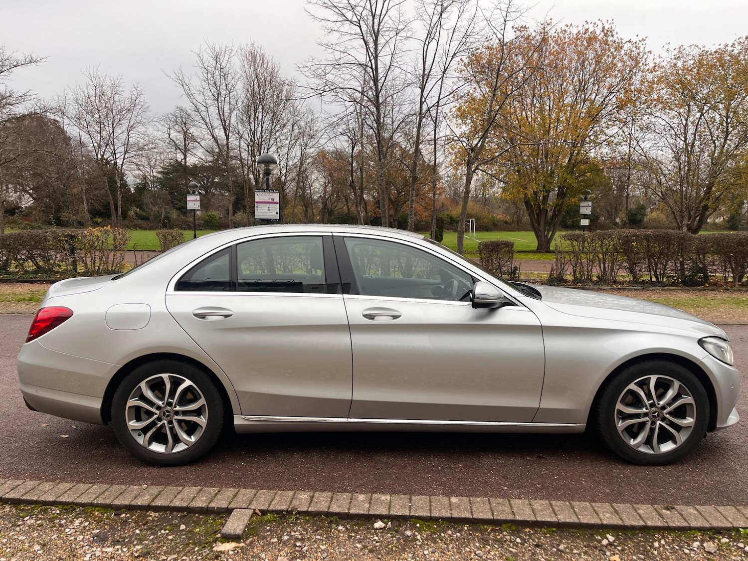 Used Mercedes-Benz C Class 2017 for sale - 76886822: Photo 16