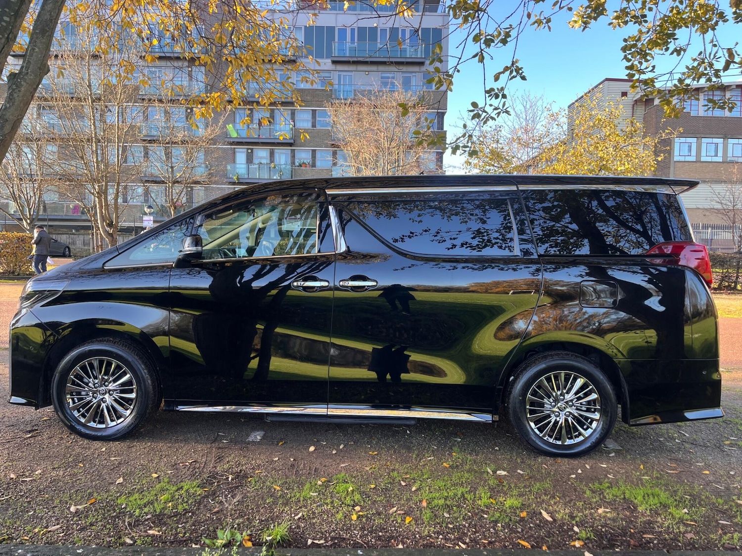 Used Toyota Alphard for sale - 76800813: Photo 13