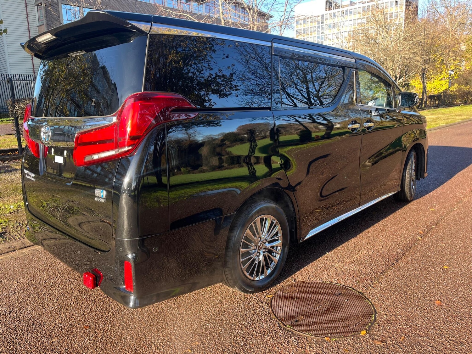 Used Toyota Alphard for sale - 76800813: Photo 18