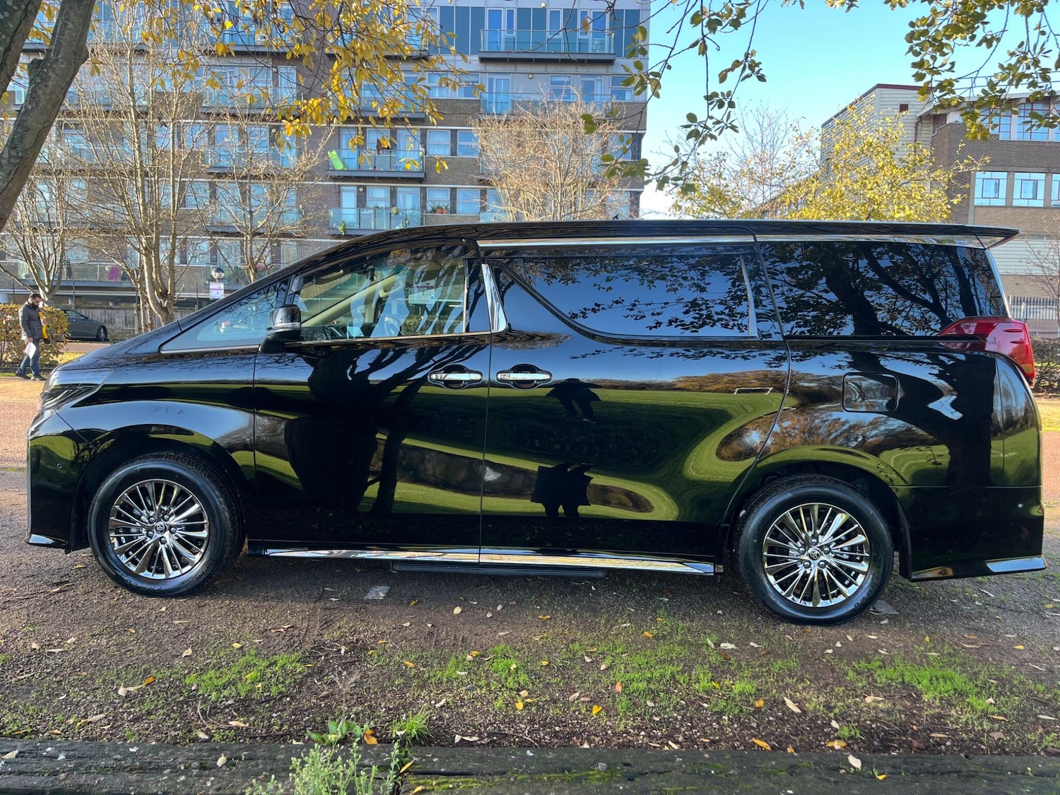 Used Toyota Alphard for sale - 76800813: Photo 24