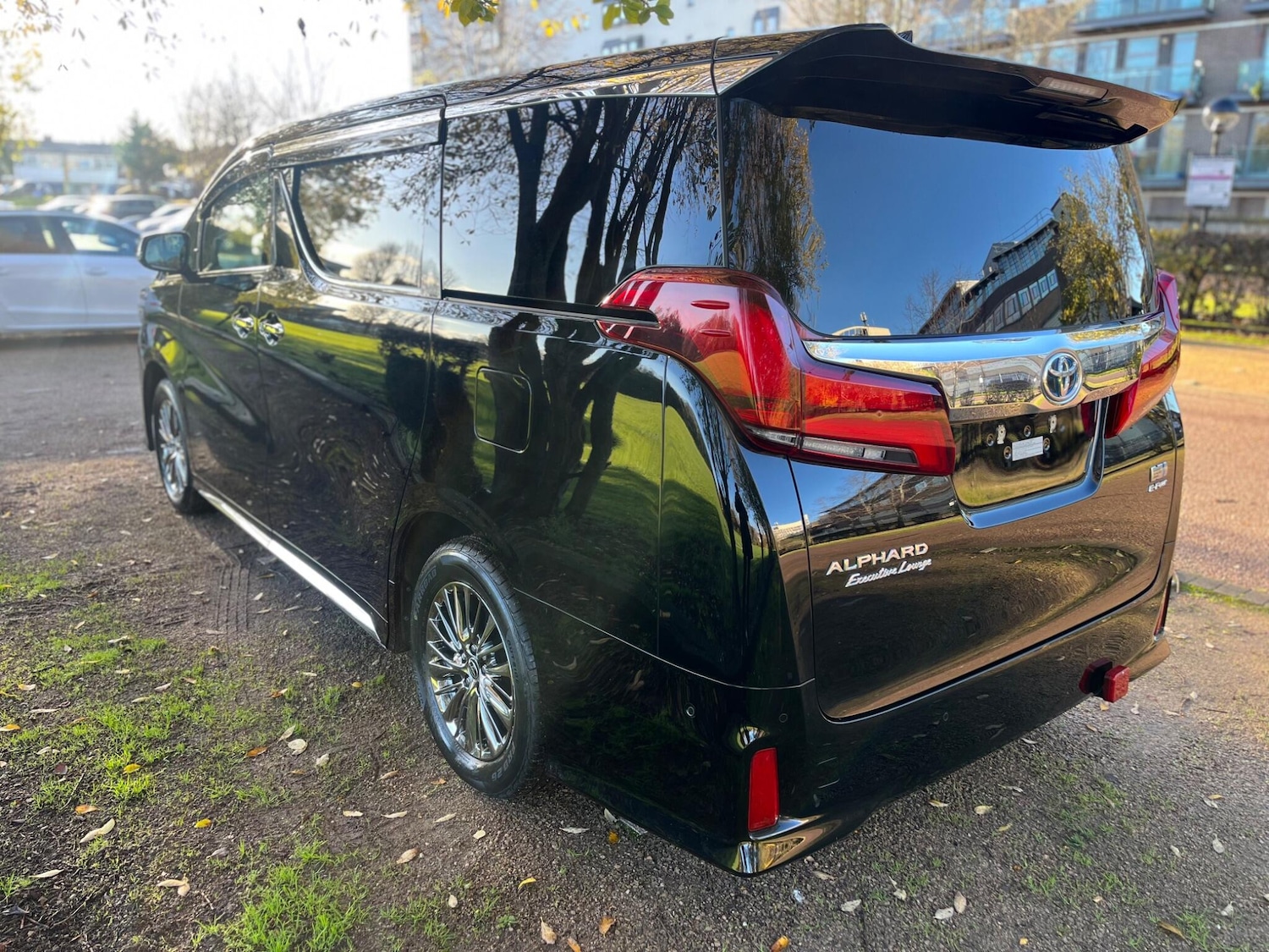 Used Toyota Alphard for sale - 76800813: Photo 6