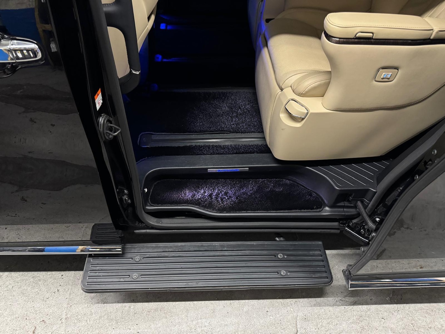 Used Toyota Alphard for sale - 76800813: Photo 70