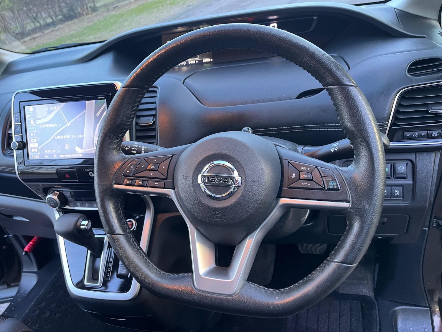 Used Nissan Serena for sale - 77267081: Photo 33