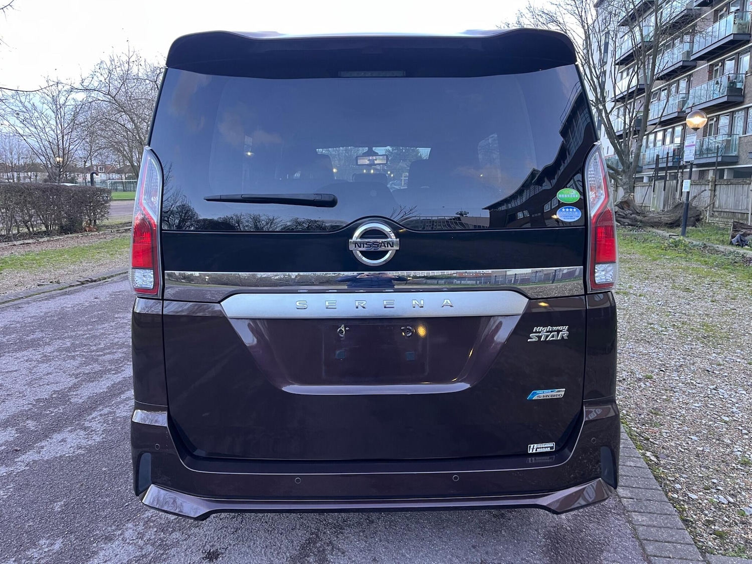 Used Nissan Serena for sale - 77267081: Photo 4