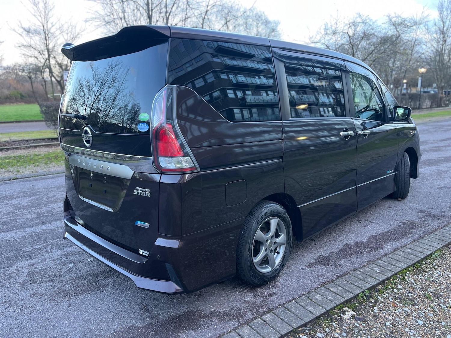 Used Nissan Serena for sale - 77267081: Photo 46