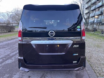 Used Nissan Serena 2017 for sale - 77267081: Photo