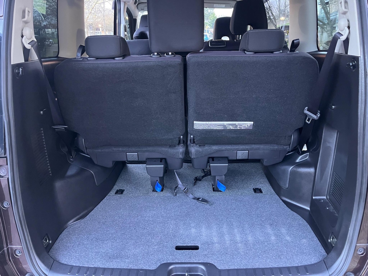 Used Nissan Serena for sale - 77267081: Photo 9