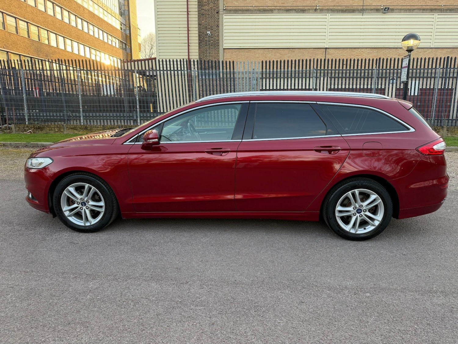 Used Ford Mondeo for sale - 78141414: Photo 2